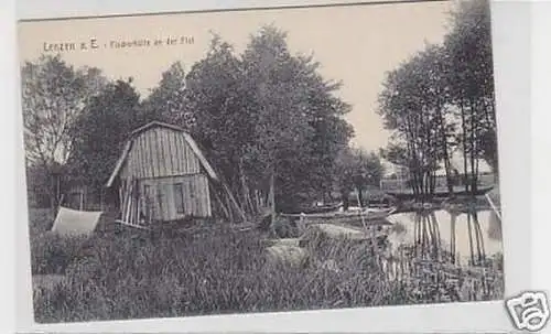 35600 Ak Lenzen a.E. Fischerhütte an der Flut um 1920