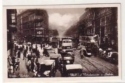 55841 Ak Berlin Verkehr Blick in die Potsdamerstrasse und Linkstrasse um 1930