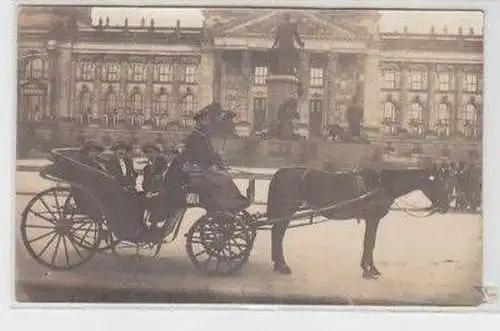 49061 Foto-Ak Berlin Reichstag mit Pferdekutsche um 1910