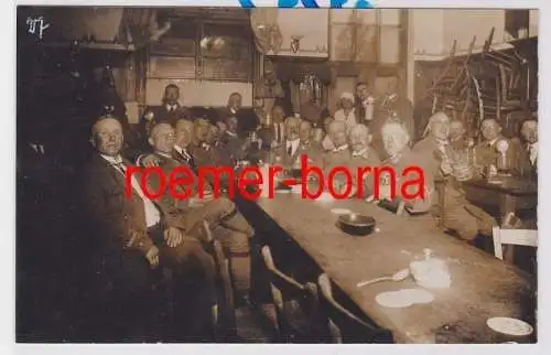 84719 Foto Ak München Reichs-Frontsoldatentag 1929 Beim Biertrinken