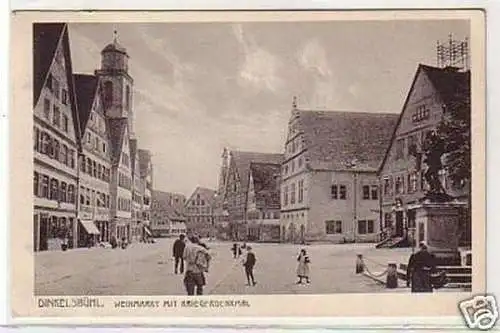 33436 Ak Dinkelsbühl Weinmarkt mit Kriegerdenkmal 1925