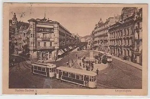 58104 Ak Baden-Baden Leopoldsplatz mit Strassenbahn 1920