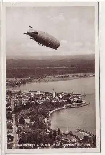 60451 Ak Friedrichshafen a.B. mit "Graf Zeppelin" (Luftbild) um 1935