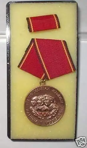 DDR Verdienstmedaille der NVA in Bronze im Etui