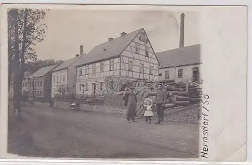 90241 Foto Ak Hermsdorf in Sachsen Fachwerkhaus um 1910