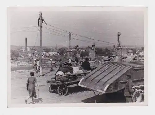 19892 Original Foto Wehrmacht Brückenleger Ponton in zerstörter Stadt