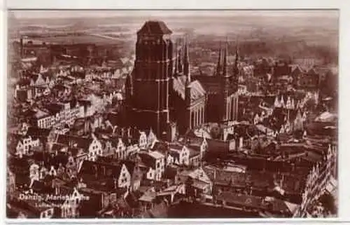 37715 Ak Danzig Marienkirche Luftaufnahme um 1930