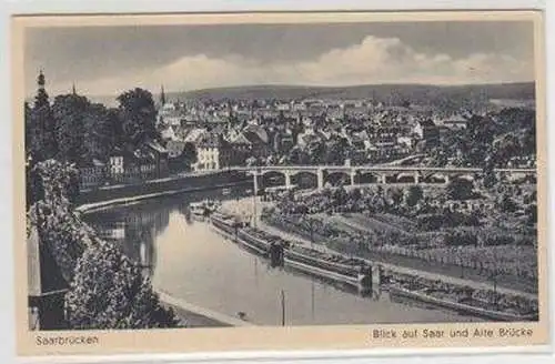 46828 Ak Saarbrücken Blick auf Saar und alte Brücke 1930