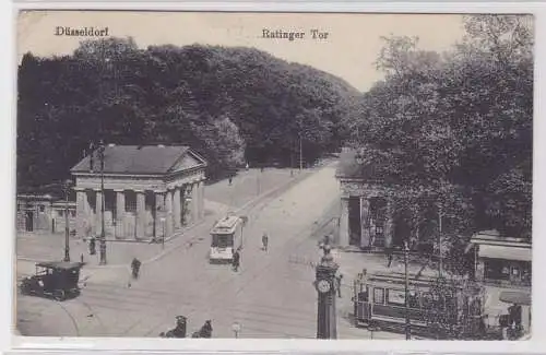 14991 AK Düsseldorf - Ratinger Tor, Straßenbahn Tram, Automobil, Uhrsäule 1926