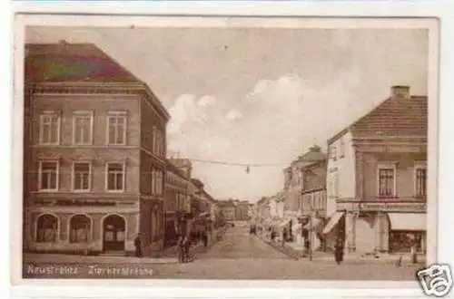 33973 Ak Neustrelitz Zierkerstrasse mit Geschäften 1929