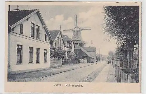 51898 Ak Varel Mühlenstraße mit Windmühle um 1930