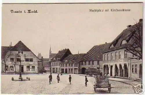 07405 Ak Tessin Marktplatz mit Kirchenstrasse um 1910