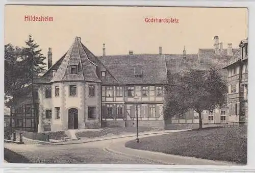 47743 Ak Hildesheim Godehardsplatz 1911