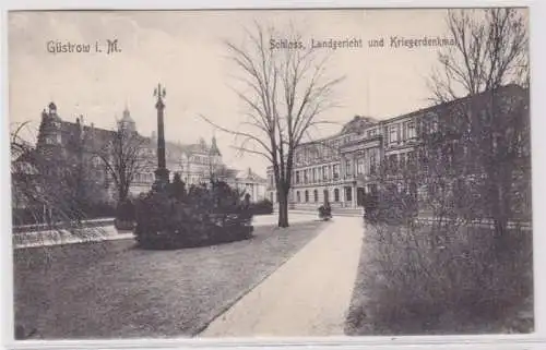 95652 Ak Güstrow in Mecklenburg Schloss, Landesgericht und Kriegerdenkmal 1909