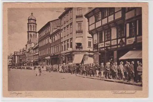 94805 Ak Göttingen Weenderbummel - Studenten beim Bummel auf Weender Straße 1922