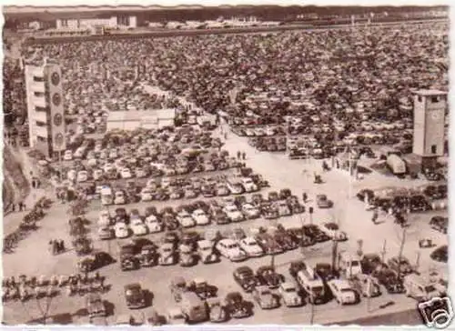 25319 Ak Hannover Messegelände Parkplatz um 1960