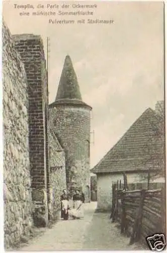 27393 Ak Templin Pulverturm mit Stadtmauer um 1920