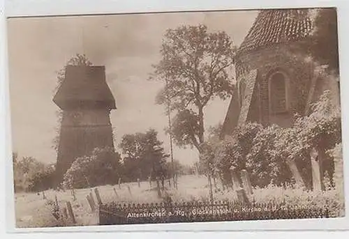 62303 Foto Ak Altenkirchen auf Rügen Glockenstuhl u. Kirche 12. Jh. um 1930