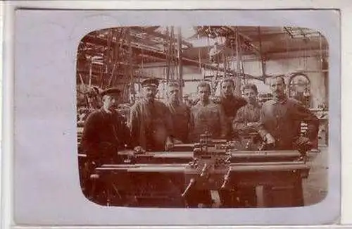 23954 Foto-Ak Ehrenberg Fabrikhalle und Arbeiter 1910