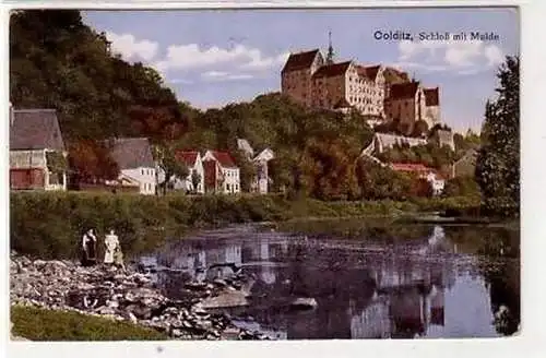 43049 Ak Colditz Schloß mit Mulde 1915