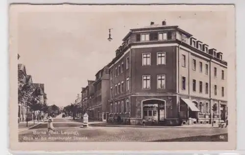 85090 Ak Borna (Bez. Leipzig) Blick in die Altenburger Strasse um 1940