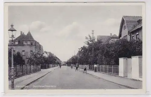 86481 AK Nerchau - Gornewitzerstrasse, Straßenansicht mit spielenden Kindern