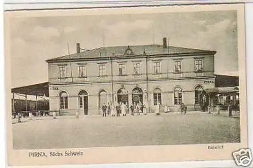 32714 Ak Pirna sächsische Schweiz Bahnhof um 1920