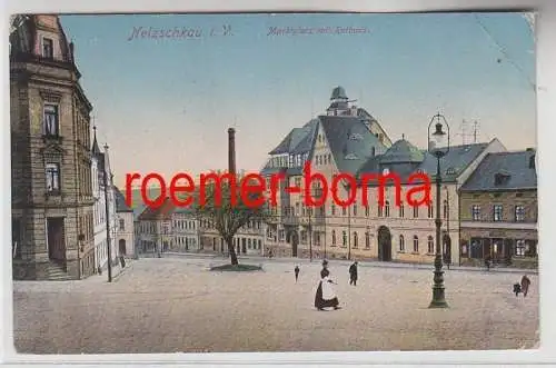 74426 Ak Netzschkau i.V. Marktplatz mit Rathaus 1920