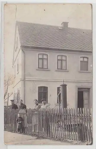 61475 Foto Ak Leipzig Reudnitz Wohnhaus mit Wasserpumpe um 1910