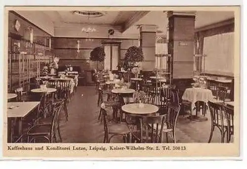 32/58 Ak Leipzig Kaffeehaus & Konditorei Lutze um 1930