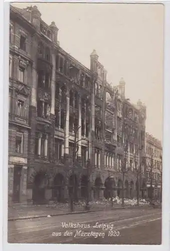 86974 Foto AK Volkshaus Leipzig aus den Märztagen 1920