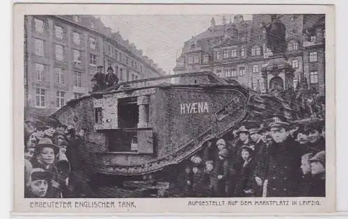 85626 Ak erbeuteter englischer Tank aufgestellt auf dem Marktplatz in Leipzig