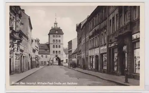 86284 Ak Borna (Bez. Leipzig) Wilhelm Pieck Straße mit Reichstor 1953