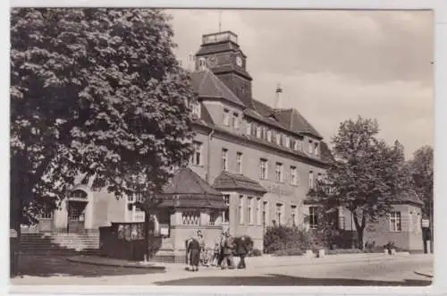 98712 Foto Ak Markkleeberg - Blick aufs Rathaus um 1960