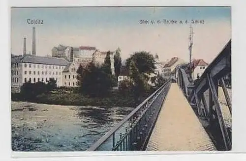 35722 Ak Colditz Blick v.d. Brücke a.d. Schloß 1920