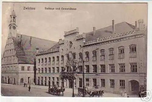 17269 Ak Zwickau Rathaus und Gewandhaus 1914