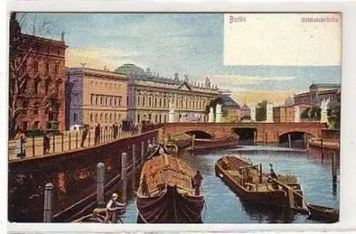 17133 Ak Berlin Schlossbrücke mit Kähnen um 1910