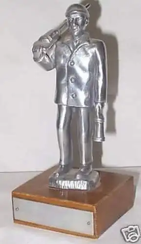 alte Figur Pokal Bergmann mit Bohrmeißel aus Metall