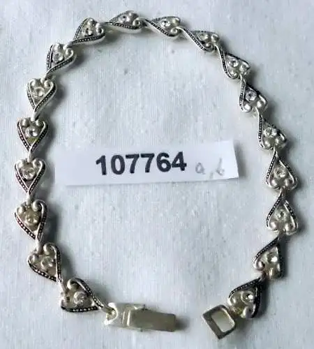 Bezauberndes Armband aus 925er Silber mit kleinen Straßsteinen