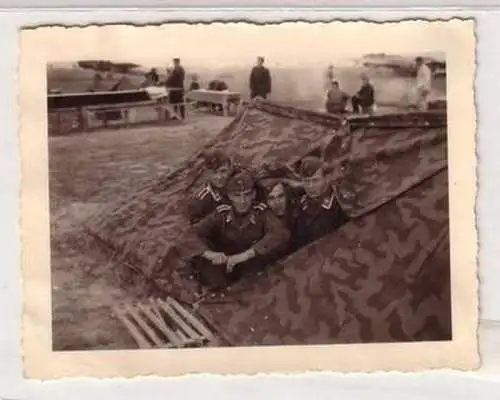 55073 Original Foto Zeltlager auf Feldflugplatz im 2. Weltkrieg