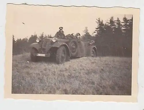 58696 original Foto Wehrmacht PKW im Gelände im 2. Weltkrieg