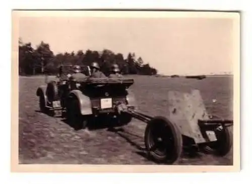 46465 Original Foto Panzerabwehrkanone PAK in Fahrt um 1935