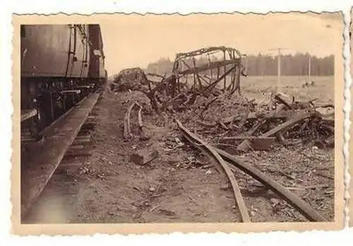 31689 Original Foto Russland Eisenbahnlinie nach Volltreffer 2. Weltkrieg