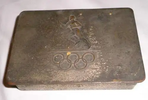 Seltenes altes Metallkästchen (Zigaretten) Olympische Spiele Berlin 1936