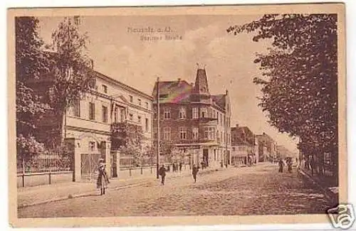 18518 Ak Neusalz an der Oder Berlinerstrasse um 1910