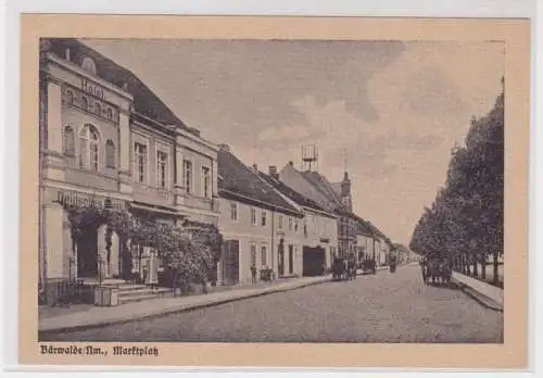 21524 AK Bärwalde Neumark - Marktplatz, Straßenansicht mit Kutschen