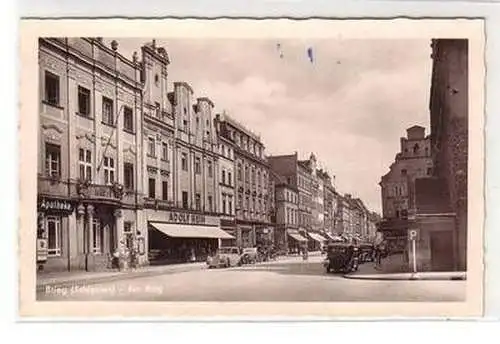 53894 Ak Brieg (Schlesien) am Ring mit Geschäften um 1940