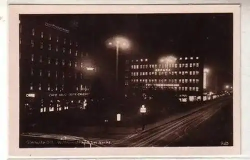 52898 Ak Gleiwitz O.S. Wilhelmstrasse bei Nacht um 1940