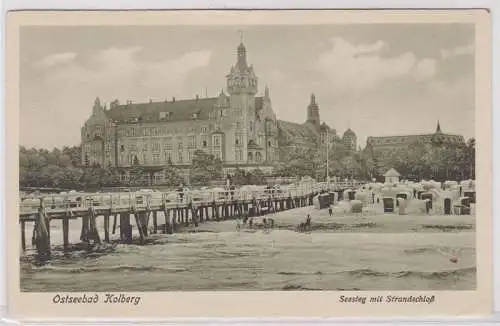 74205 Ak Ostseebad Kolberg Seesteg mit Strandschloß 1929