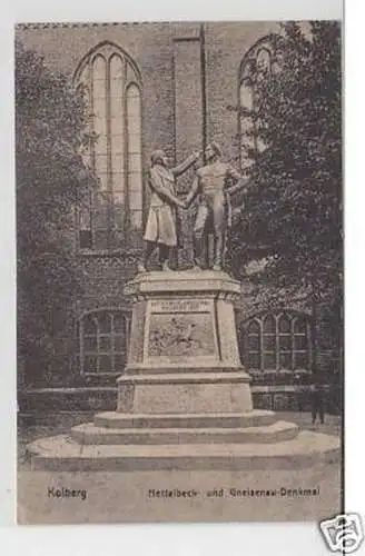 32543 Ak Kolberg Nettelbeck- und Gneisenau Denkmal 1920